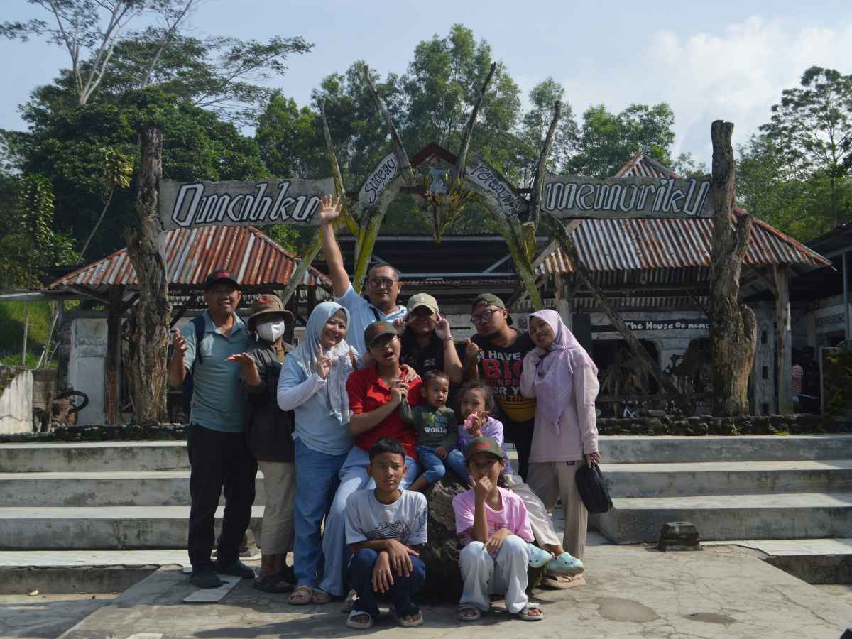 Waktu Terbaik Naik Jeep Merapi: Pagi, Siang, atau Sunrise?